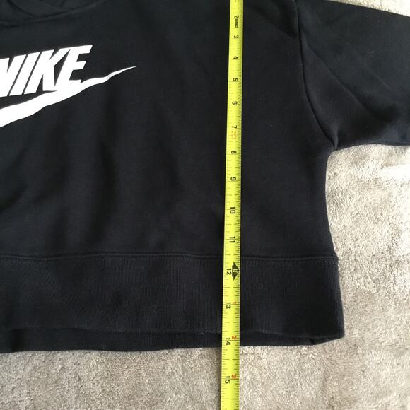 Nike Size M Black With White Logo Boxy Cropped Hooded Sweatshirt Junior - Picture 4 of 7